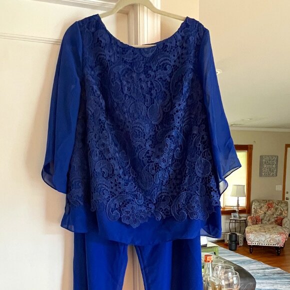 Women’s chiffon and lace pant suit. Blue size 18. Mother of the bride /groom - Picture 1 of 8